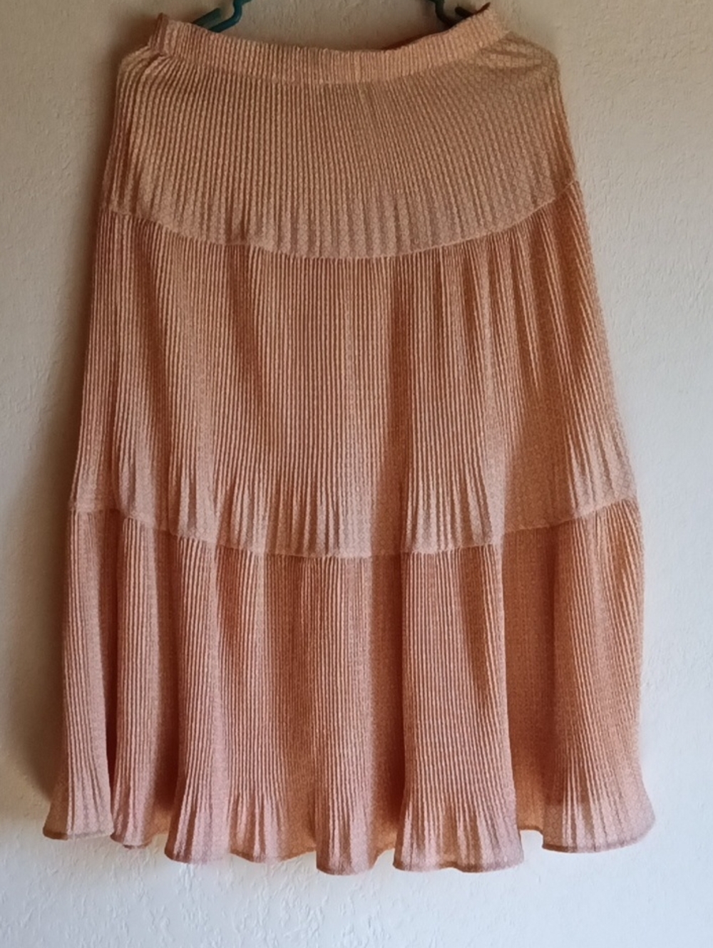 Alice Blue Pleated Tiered Midi Skirt in Blush Pink